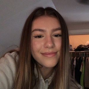 Meet your Posher, Dani